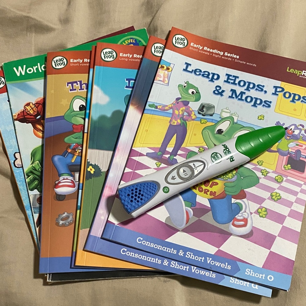 Leap Frog- Leap Reader (chargeable)